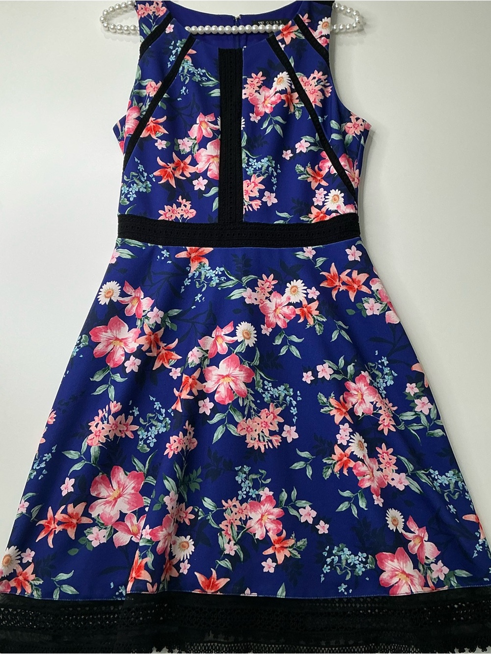 GUESS A-Line Dress Blue Floral Chiffon Sleeveless Lace Trim Round Neck Size 6